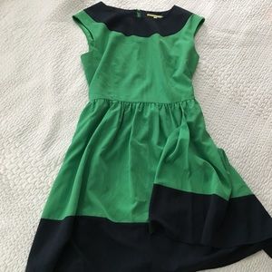 Gianni Bini Green & Navy Sleeveless Dress